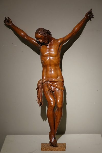 SCULPTURE CHRIST EN BUIS 10 LA CREDENCE ANTIQUAIRE PARIS ANTIQUE STORE PARIS FRANCE