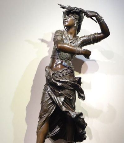 Bronze signé Henri Honoré Ple la credence antiquites paris